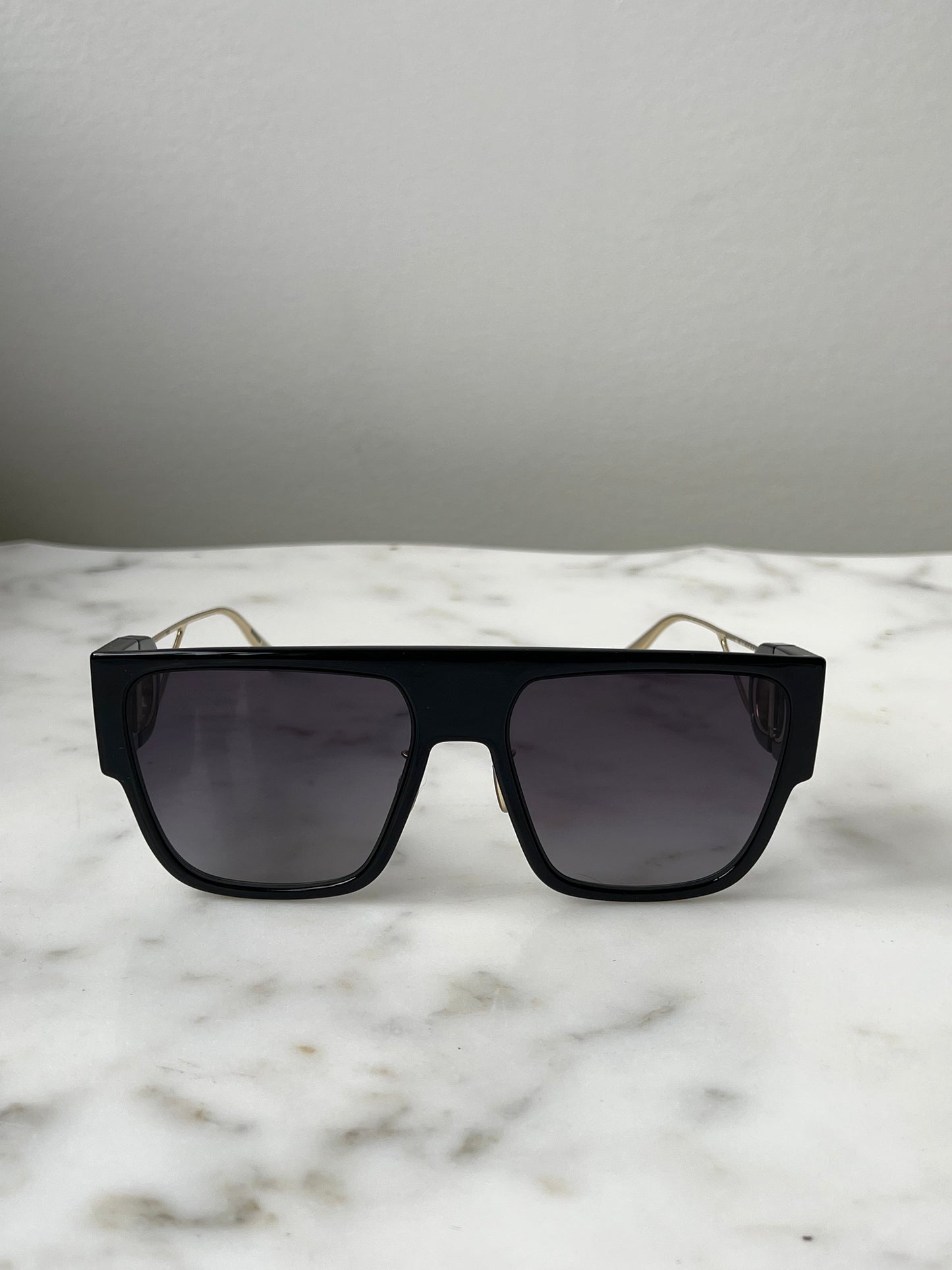Dior 30Montaigne S3U Flat Top Sunglasses in Black