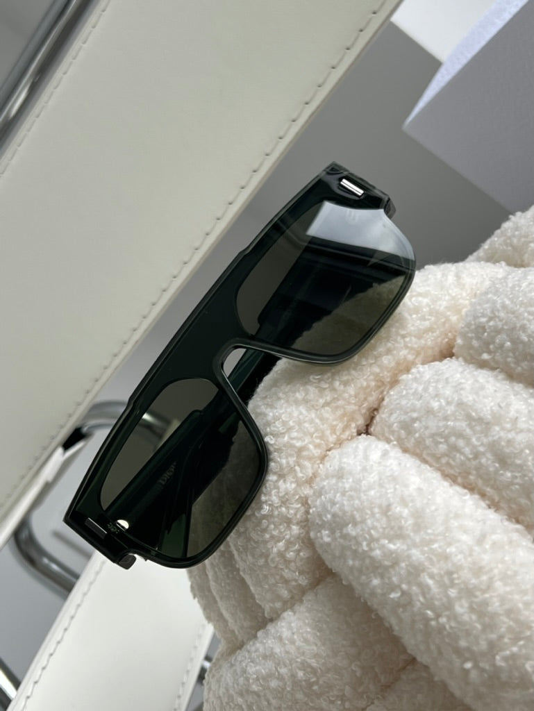 Dior CD M1I Sunglasses in Green