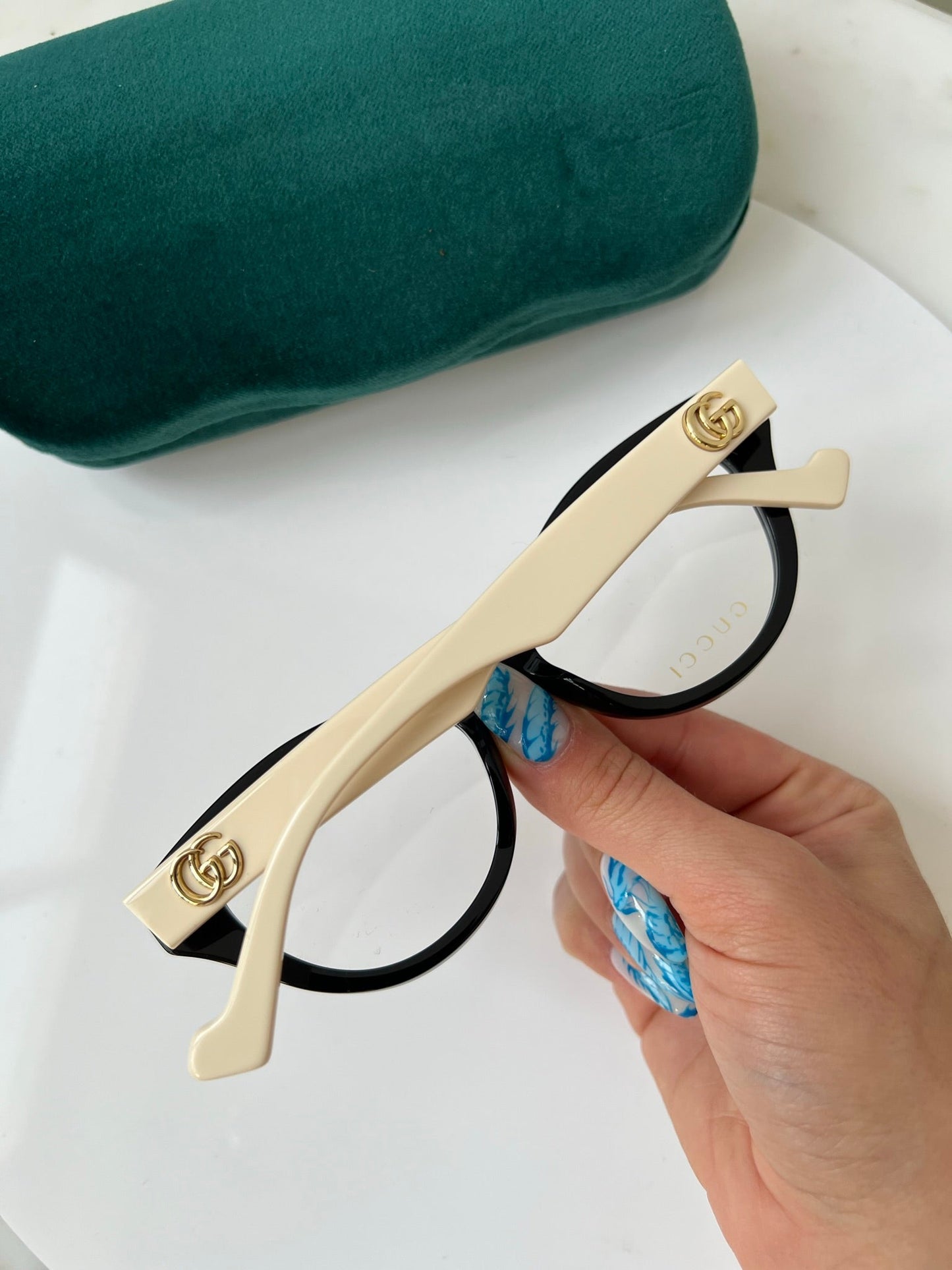 Gucci GG0959O Cat Eye Frames in Black Ivory