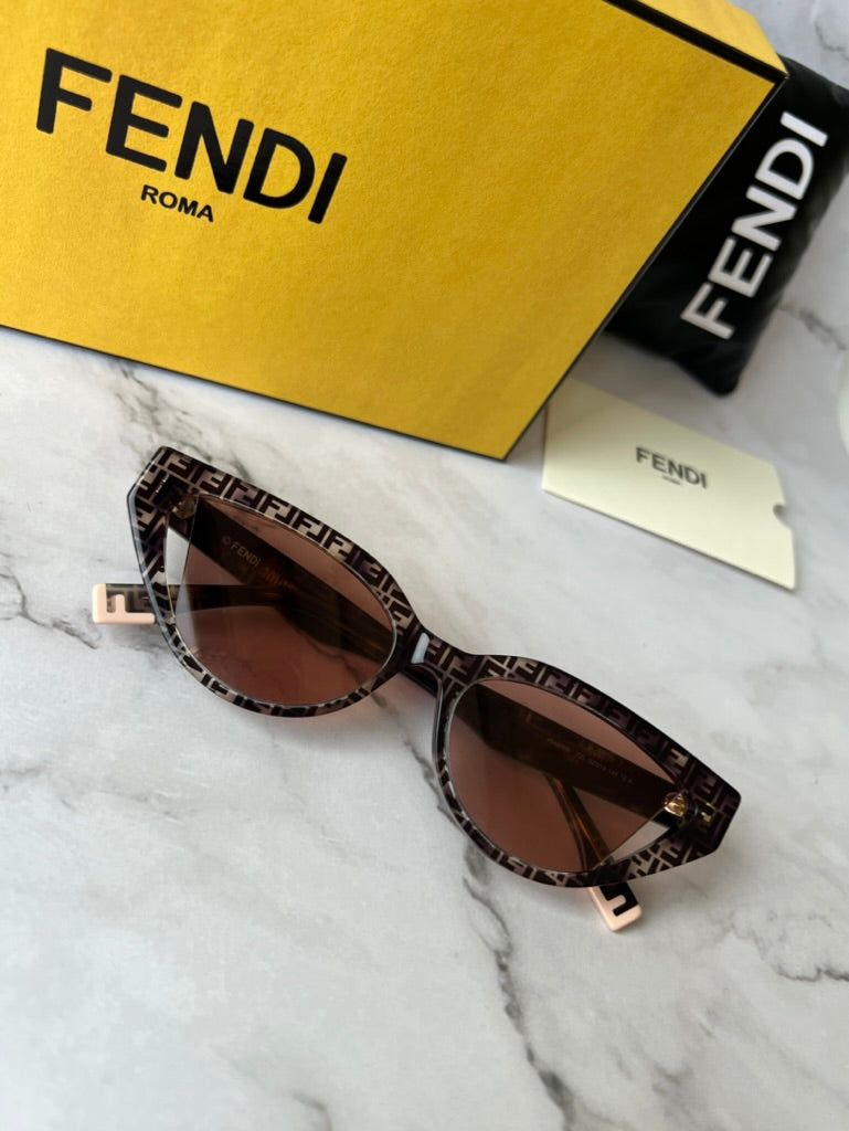 Fendi FE40009I Logo Cat Eye Sunglasses