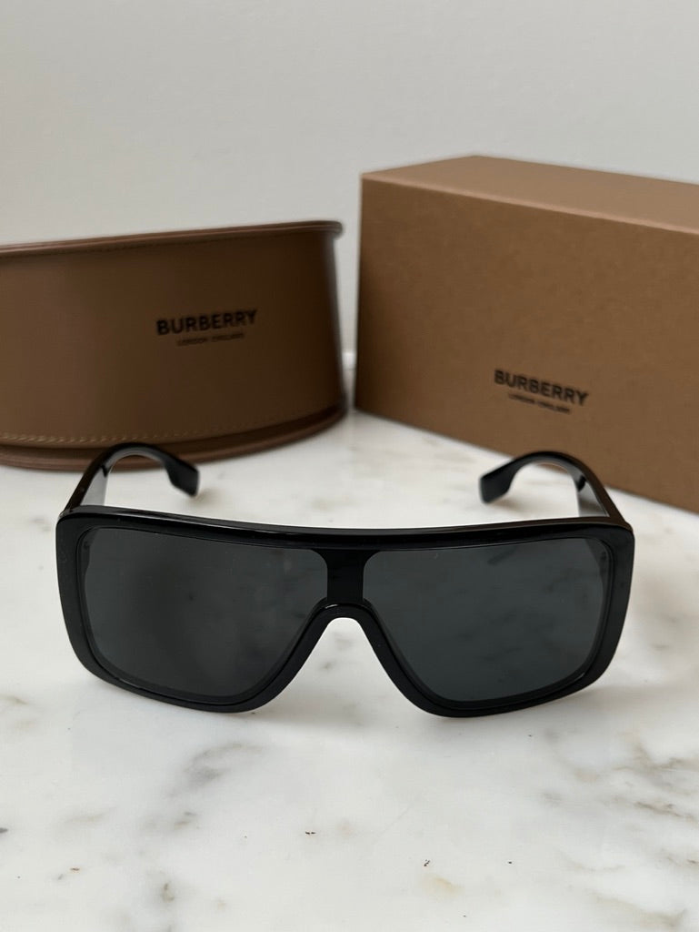 Burberry BE4401U Sunglasses in Black