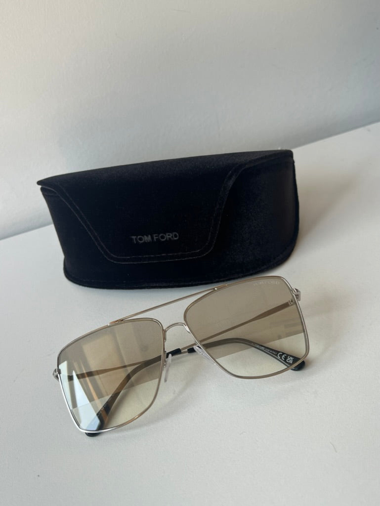 Tom Ford Magnus FT0651 Aviator Sunglasses in Silver Mirrored