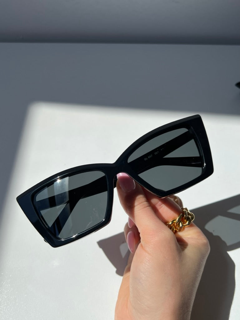 Saint Laurent SL657 Cat Eye Sunglasses in Black