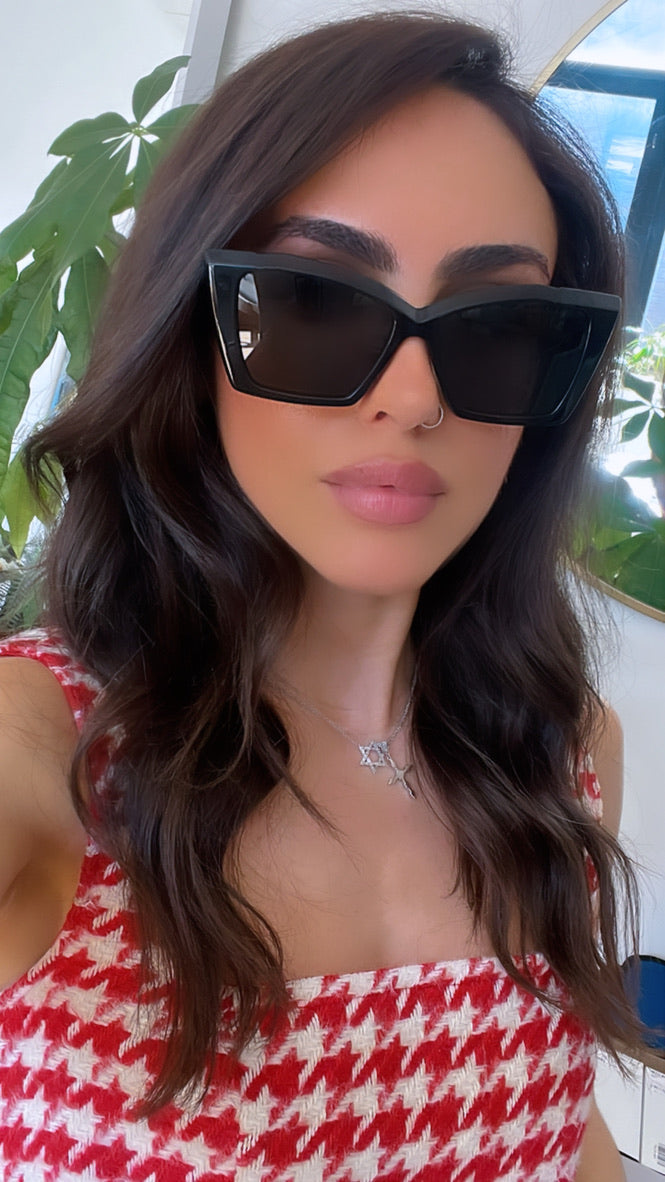 Saint Laurent SL657 Cat Eye Sunglasses in Black