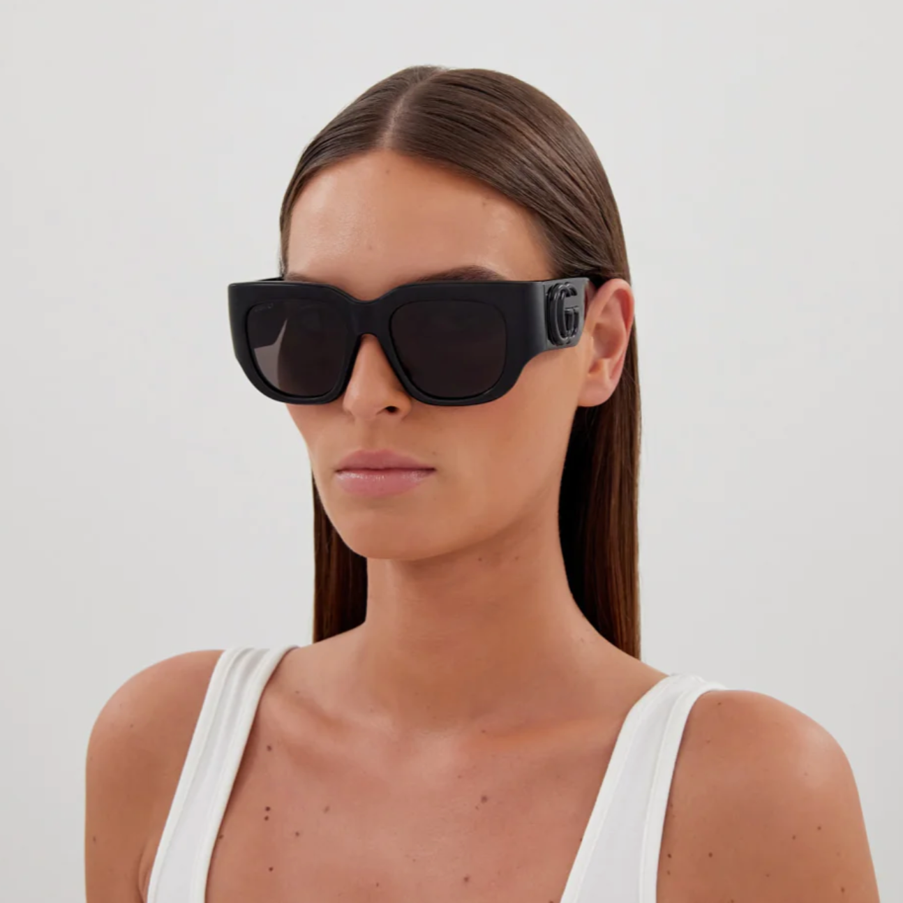 Gucci GG1545S Thick Rim Sunglasses in Black