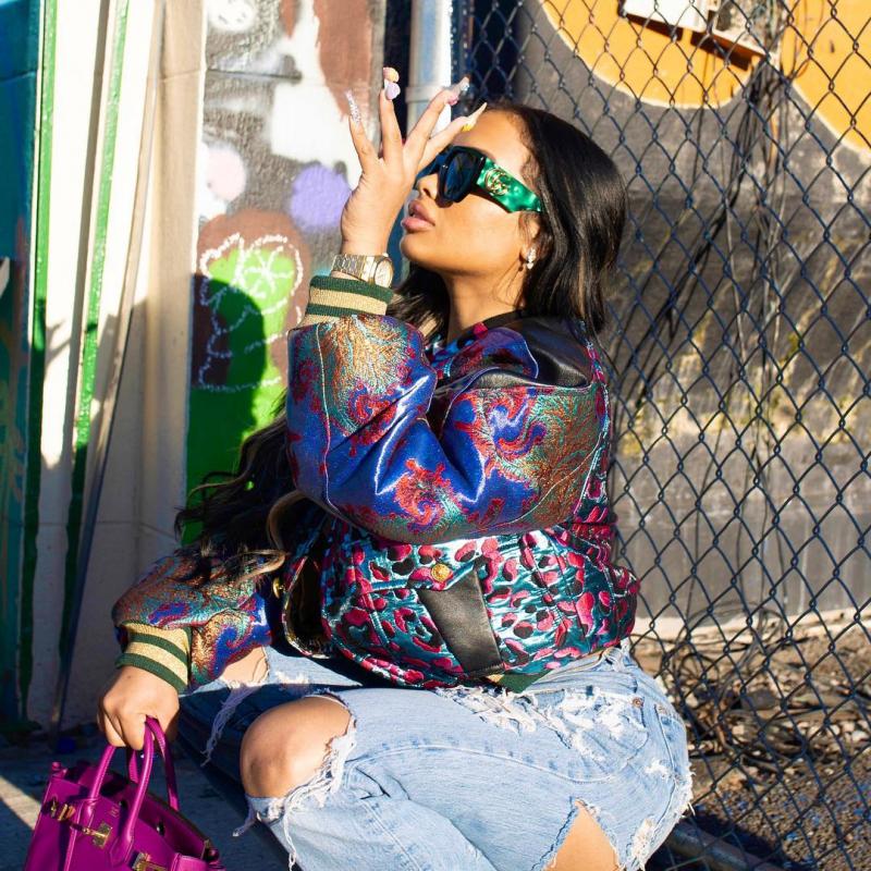 Gucci GG0956S Oversized Sunglasses in Black Green